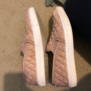 Steve madden quilted shoes